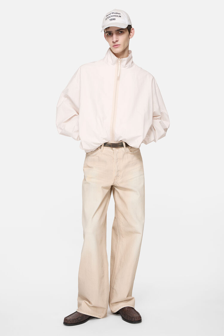 FN-MN-OUTW001124, Soft white