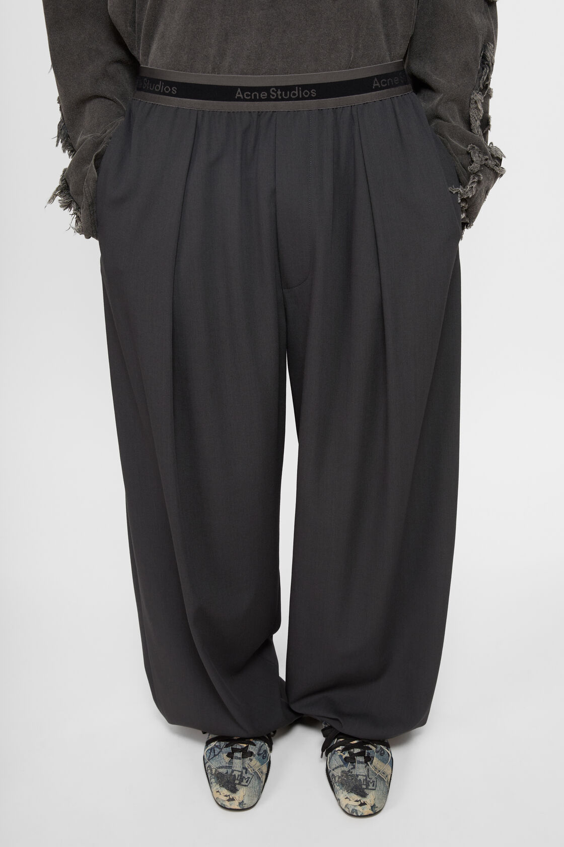 Logo tape trousers, Charcoal Grey, 2000x