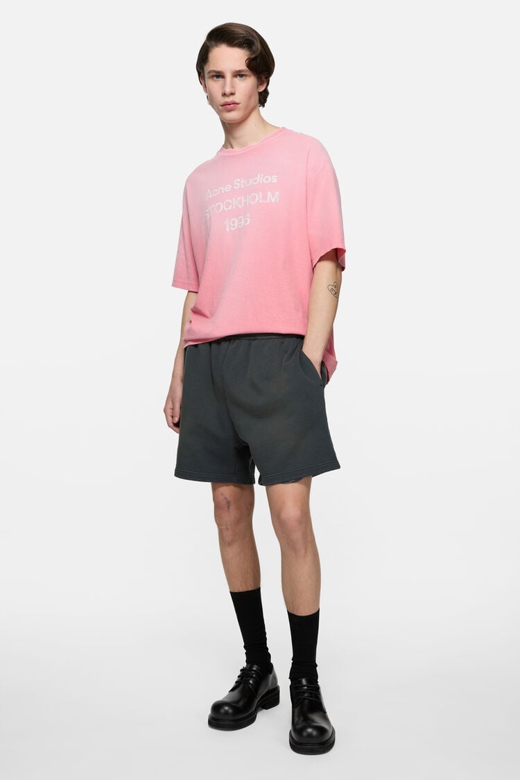 FA-UX-SHOR000068, Faded black
