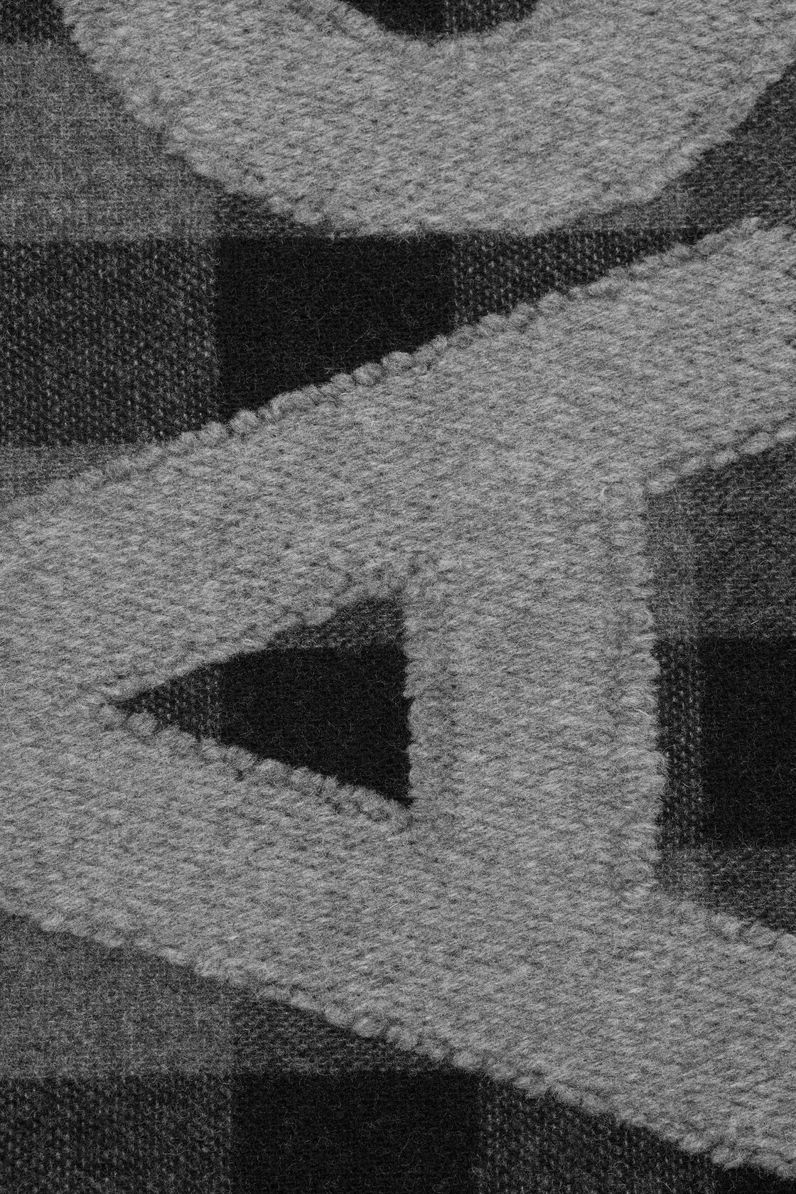 チェックロゴスカーフ, ブラック/グレー, 2000x