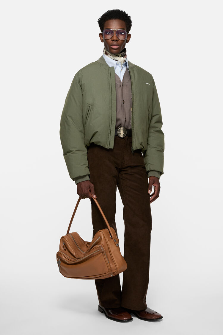 RW-MN-OUTW000016, Cedar green