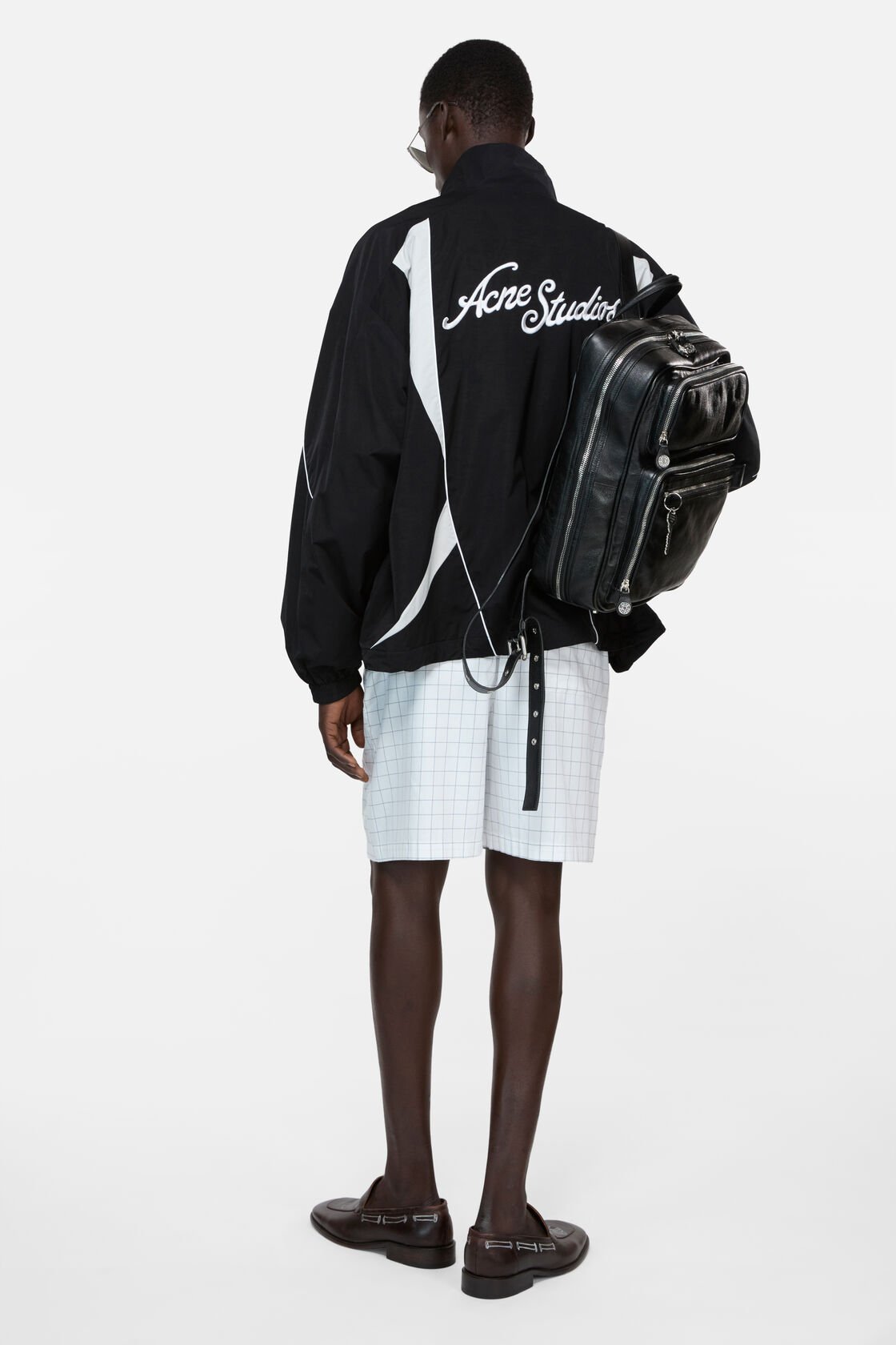 科技徽标夹克, 黑色, 2000x