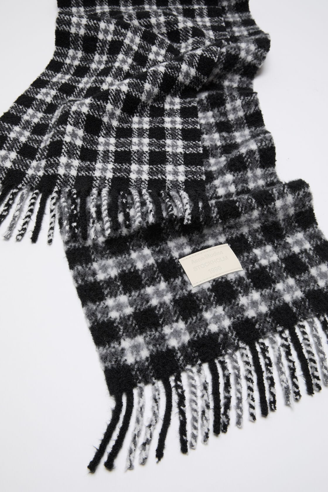Checked logo scarf, White/black, 2000x