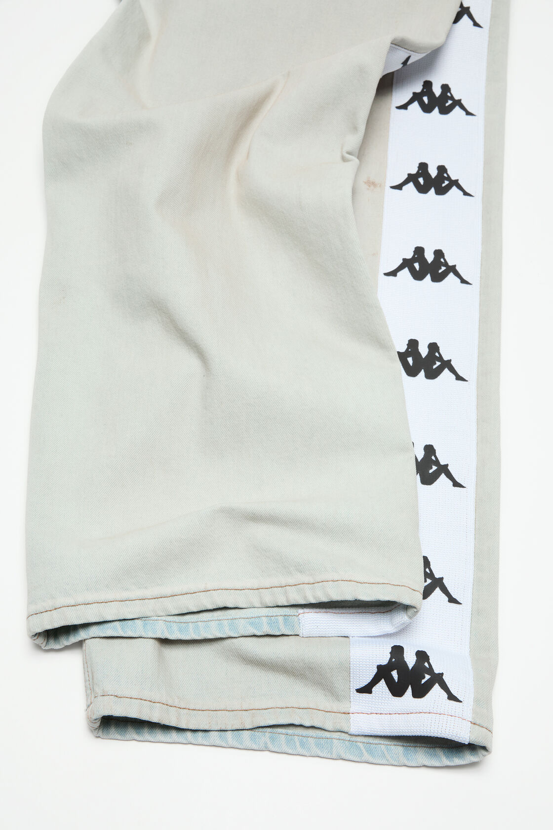 Loose fit jeans - 1981M Acne Studios x Kappa, Light blue/white, 2000x