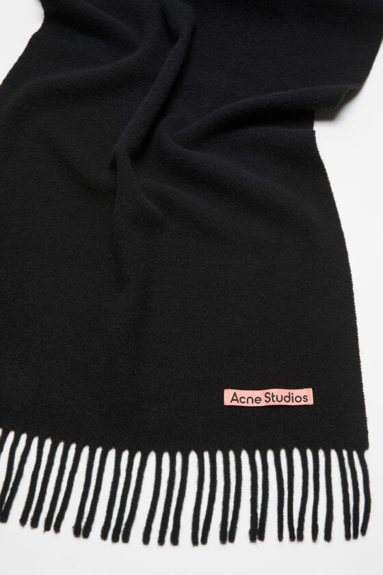 Fringe wool scarf – Narrow, Black, 2000x