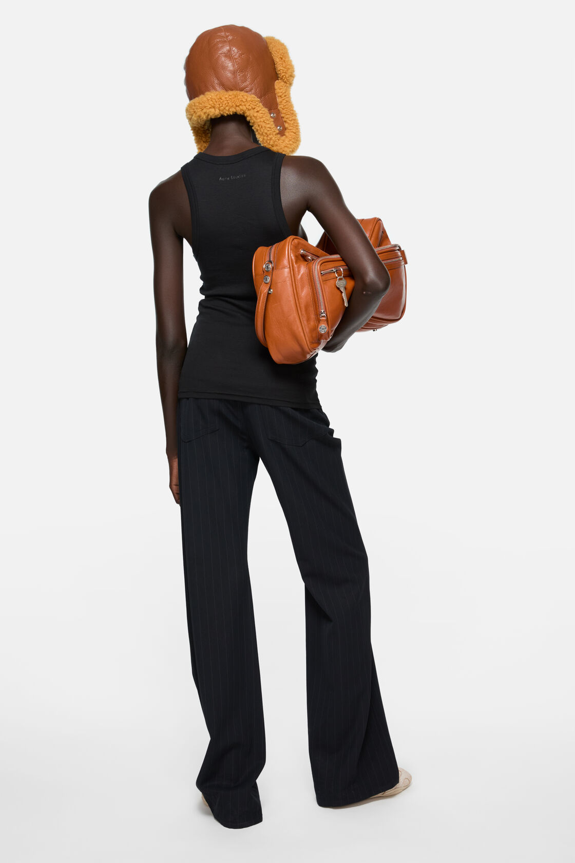 徽标基础款背心, 黑色, 2000x