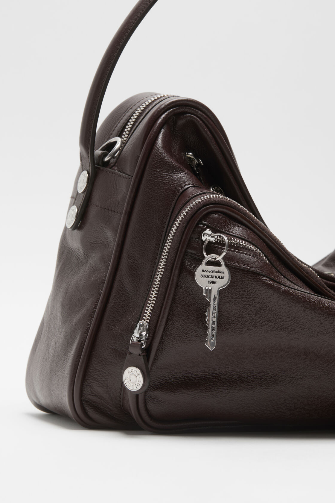 Camero Camera Shoulder Bag, Chocolate brown, 2000x