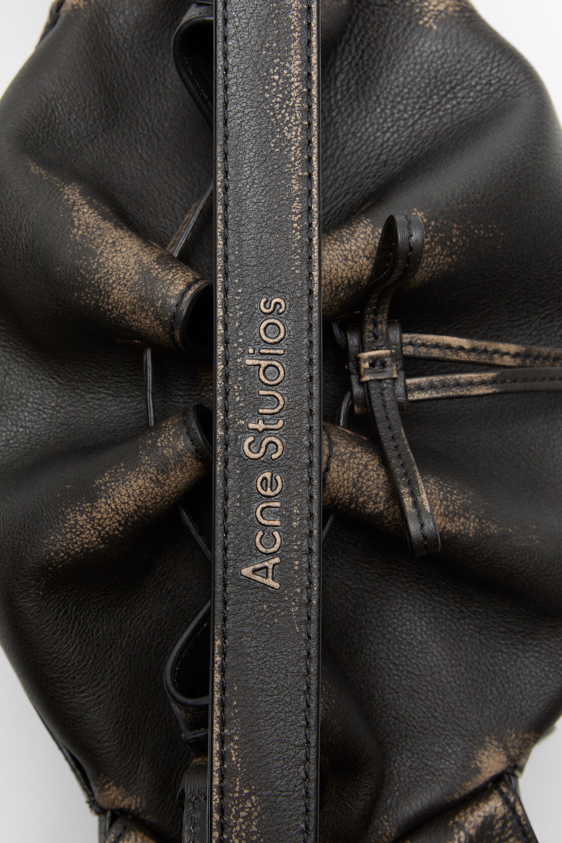 Multipocket bucket bag, Dark brown/beige, 2000x