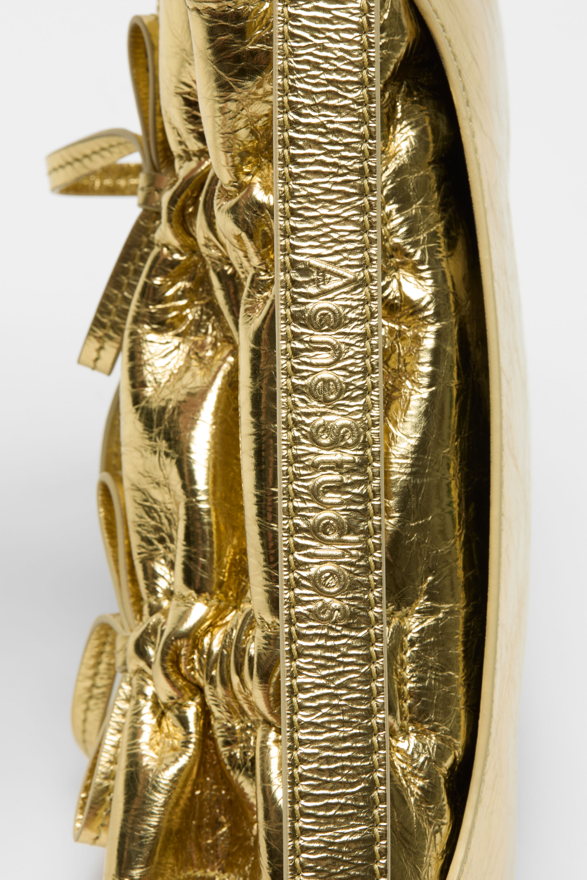 Acne Studios - マルチポケットマイクロメタリックバッグ - ゴールド