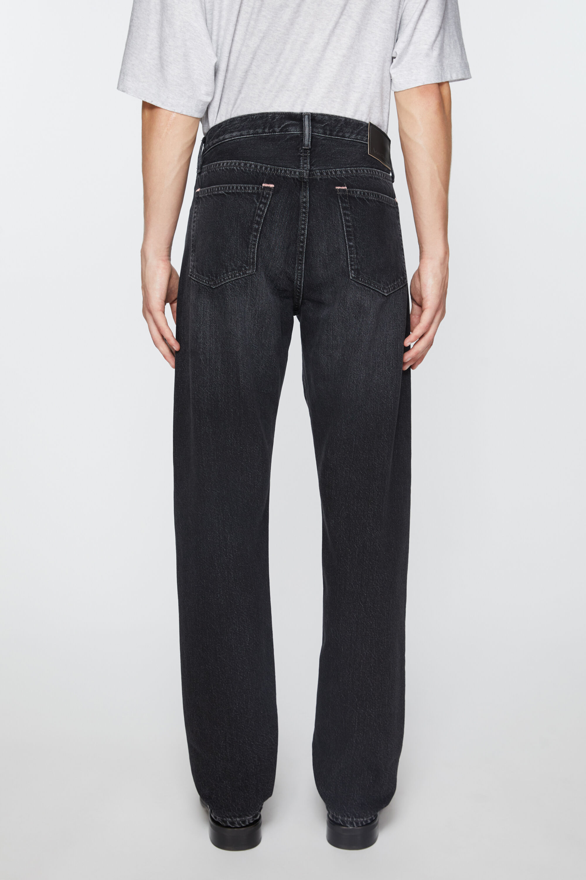 【ACNE STUDIOUS】レギュラーフィットジーンズ 1996 Acne Studios - Regular fit jeans - 1996M - Black