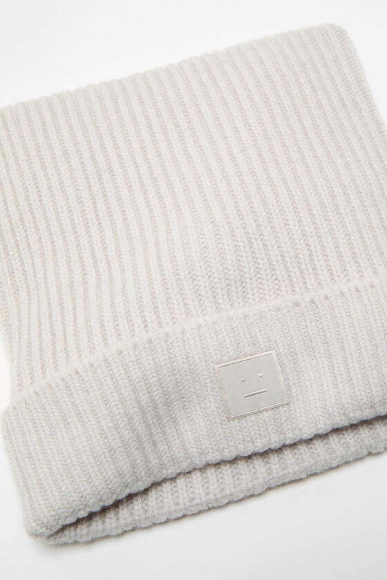 Face logo square beanie - Yak, Oatmeal melange, 2000x