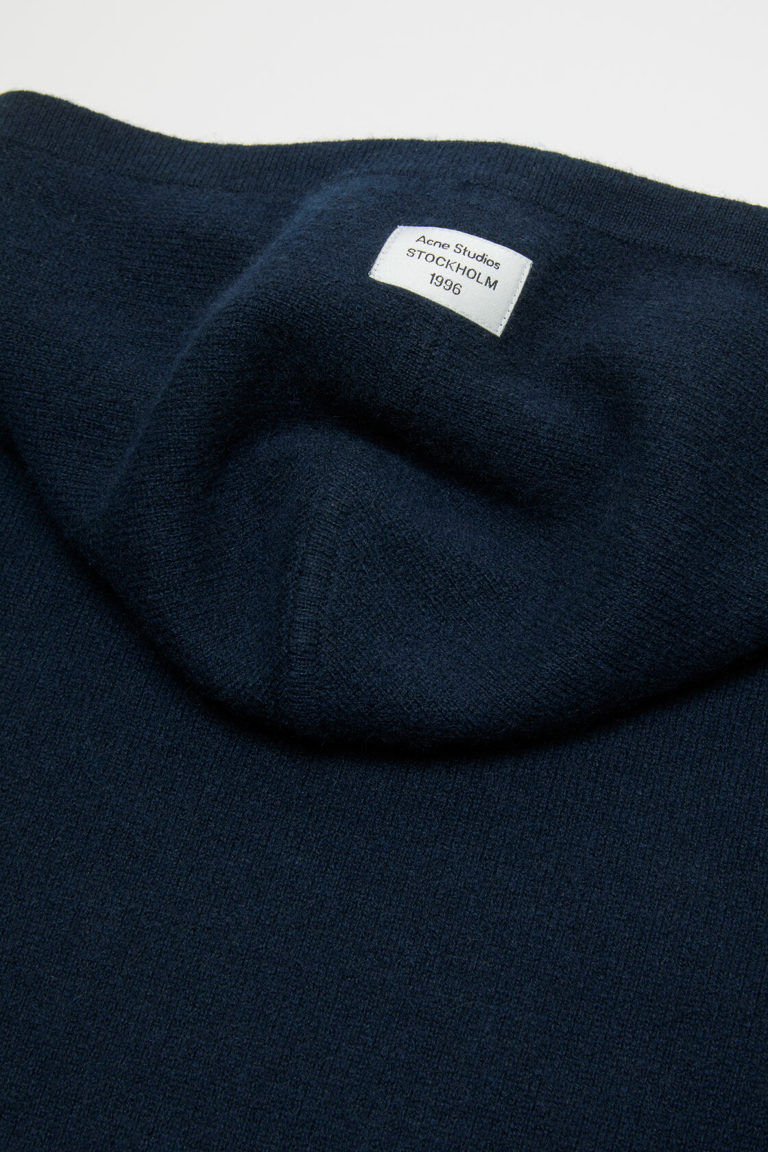 Cashmere hoodie, Ink blue, 2000x