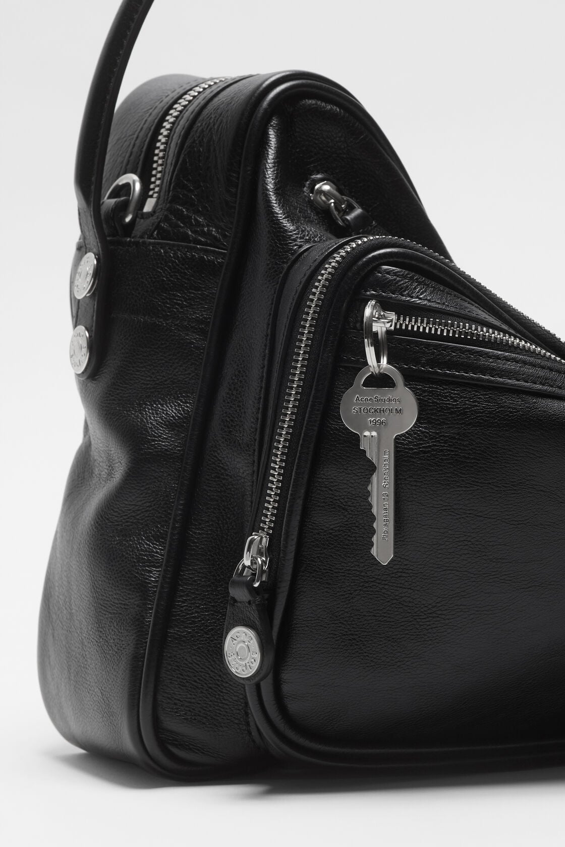 Camero Camera shoulder bag, Black, 2000x
