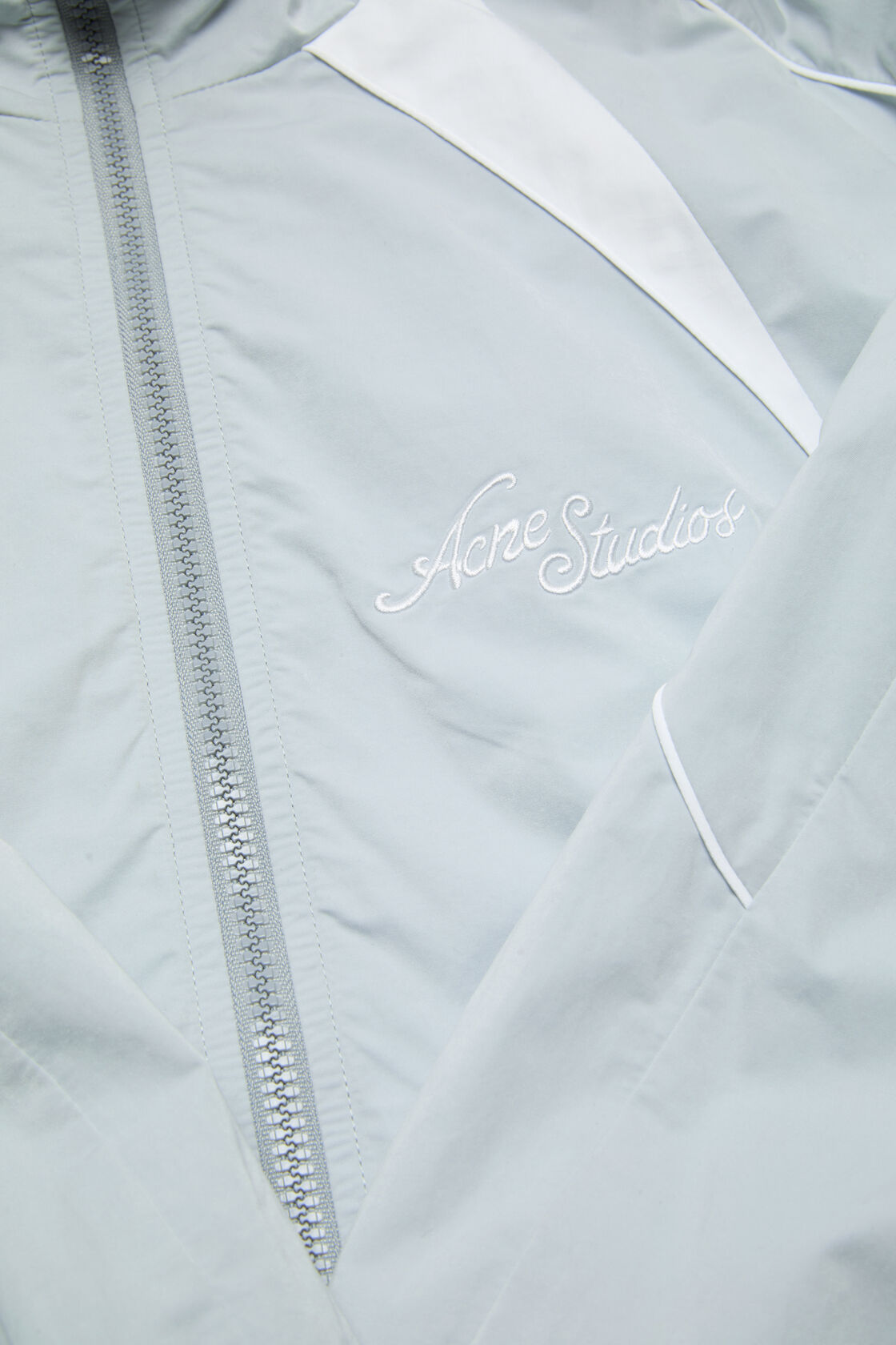 Technical logo jacket, Cold grey, 2000x