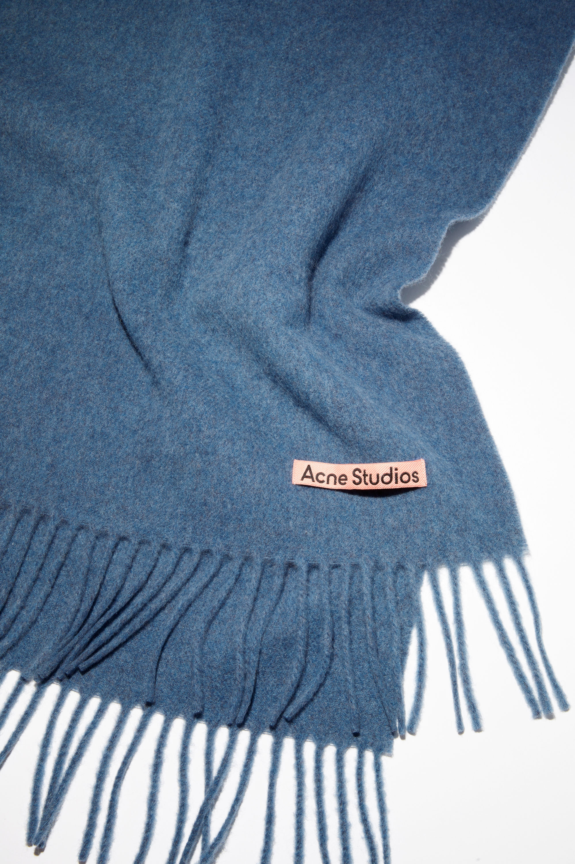 Femme Accessoires Écharpes et foulards Écharpe en laine à franges Acne Studios en coloris Bleu 