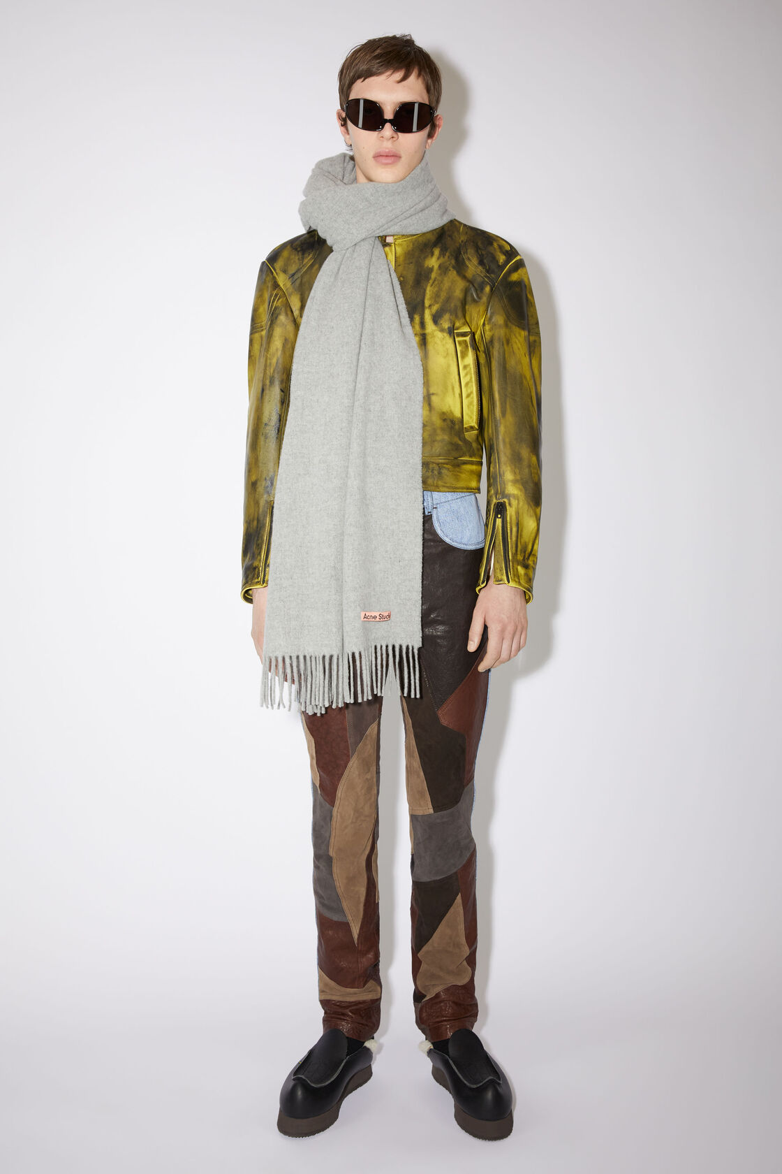 Fringe wool scarf - oversized, Light Grey Melange, 2000x