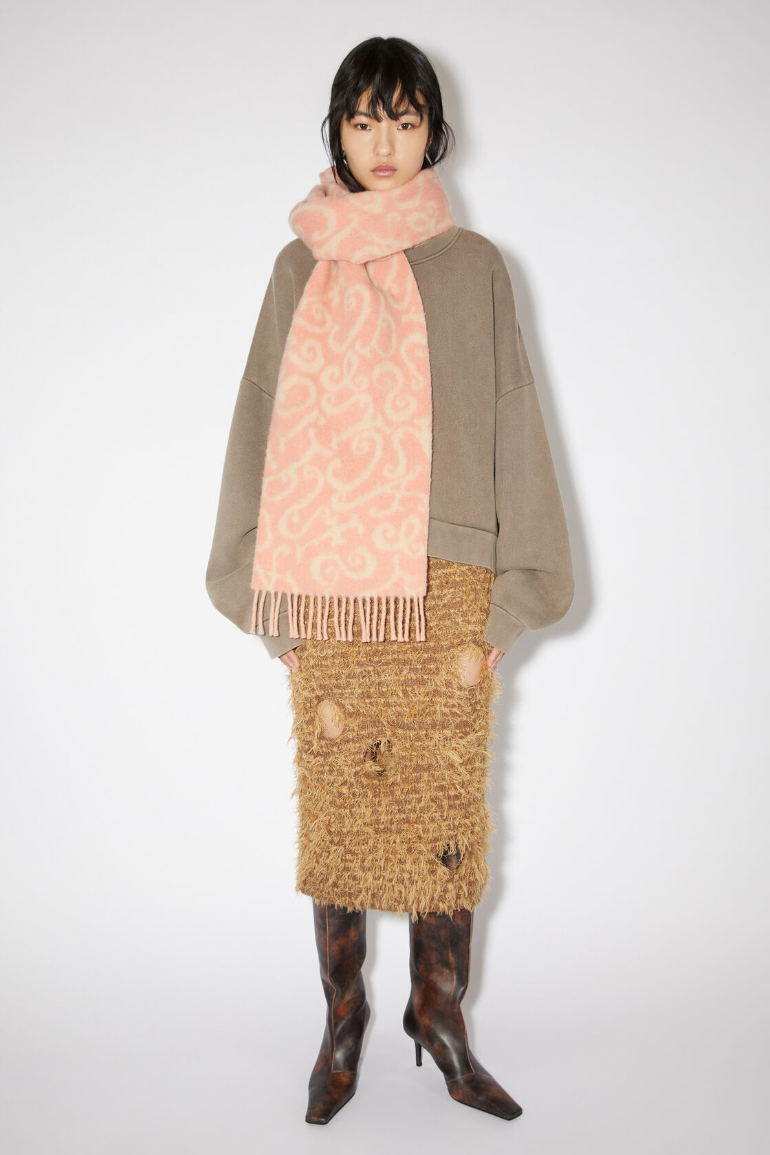 Monogram jacquard scarf, Pink/light pink, 2000x
