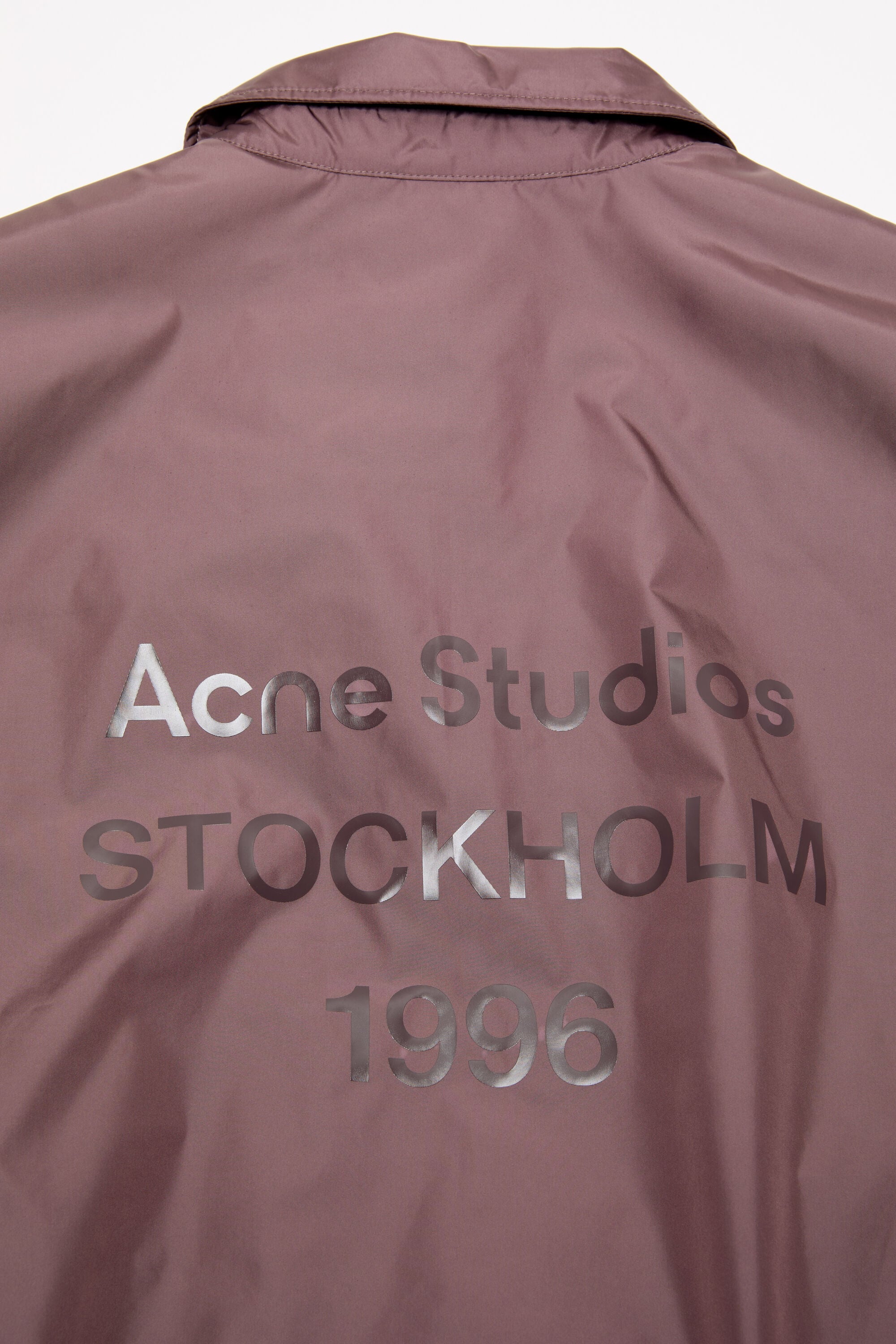 新品同様使用感無し✩イタリア製✩レッキス✩ピンク✩被り✩アウター✩前ポケット有り Acne Studios - ロゴ入り軽量ジャケット - Lilac