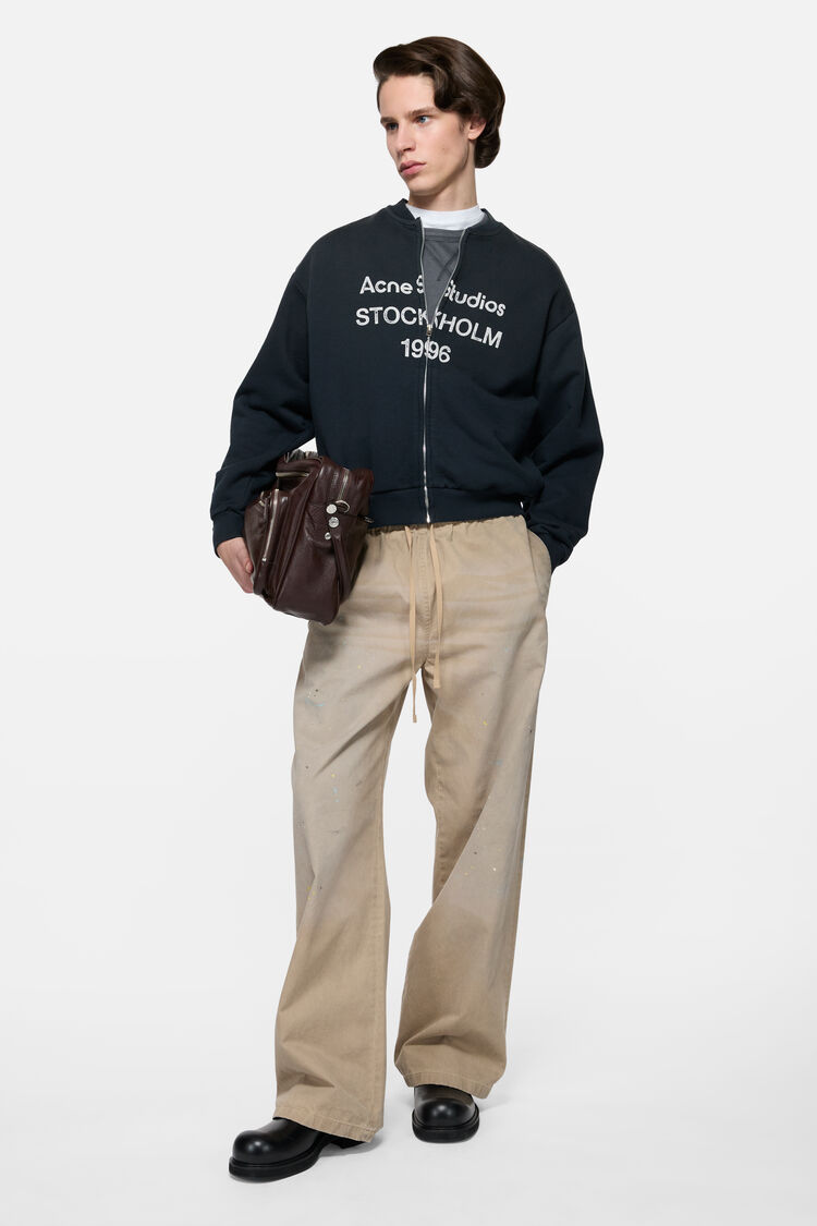 FN-UX-SWEA000052, Black