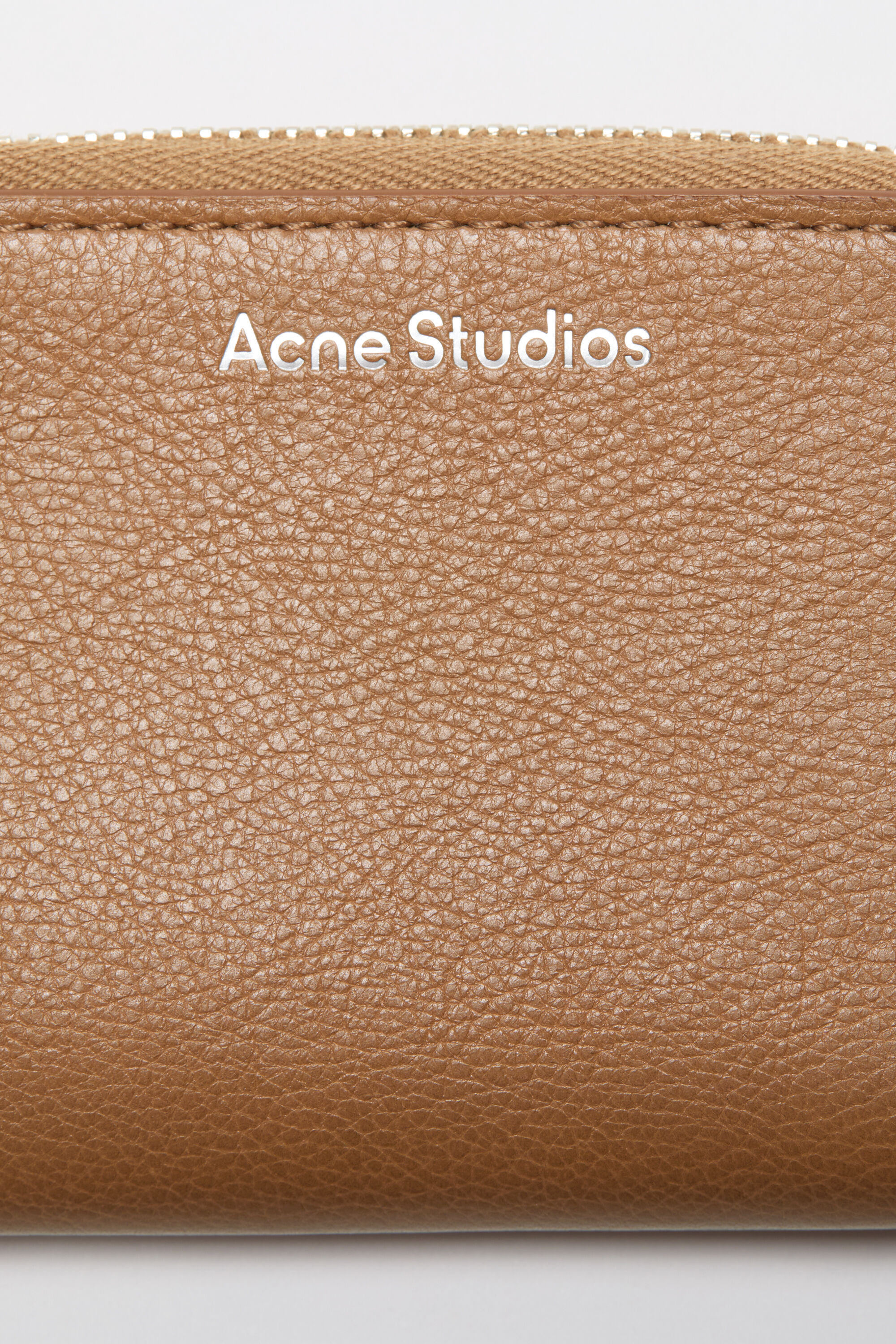Acne Studios - Compact Zip Wallet - Caramel brown