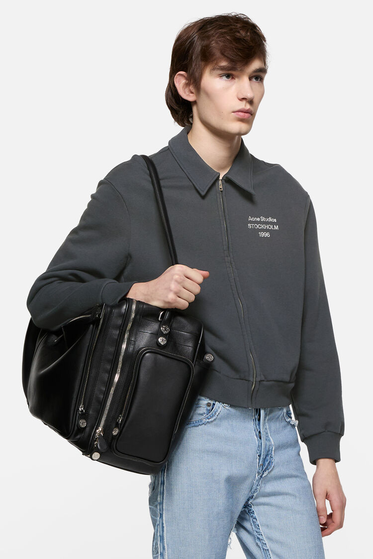 FA-UX-SWEA000200, Faded black