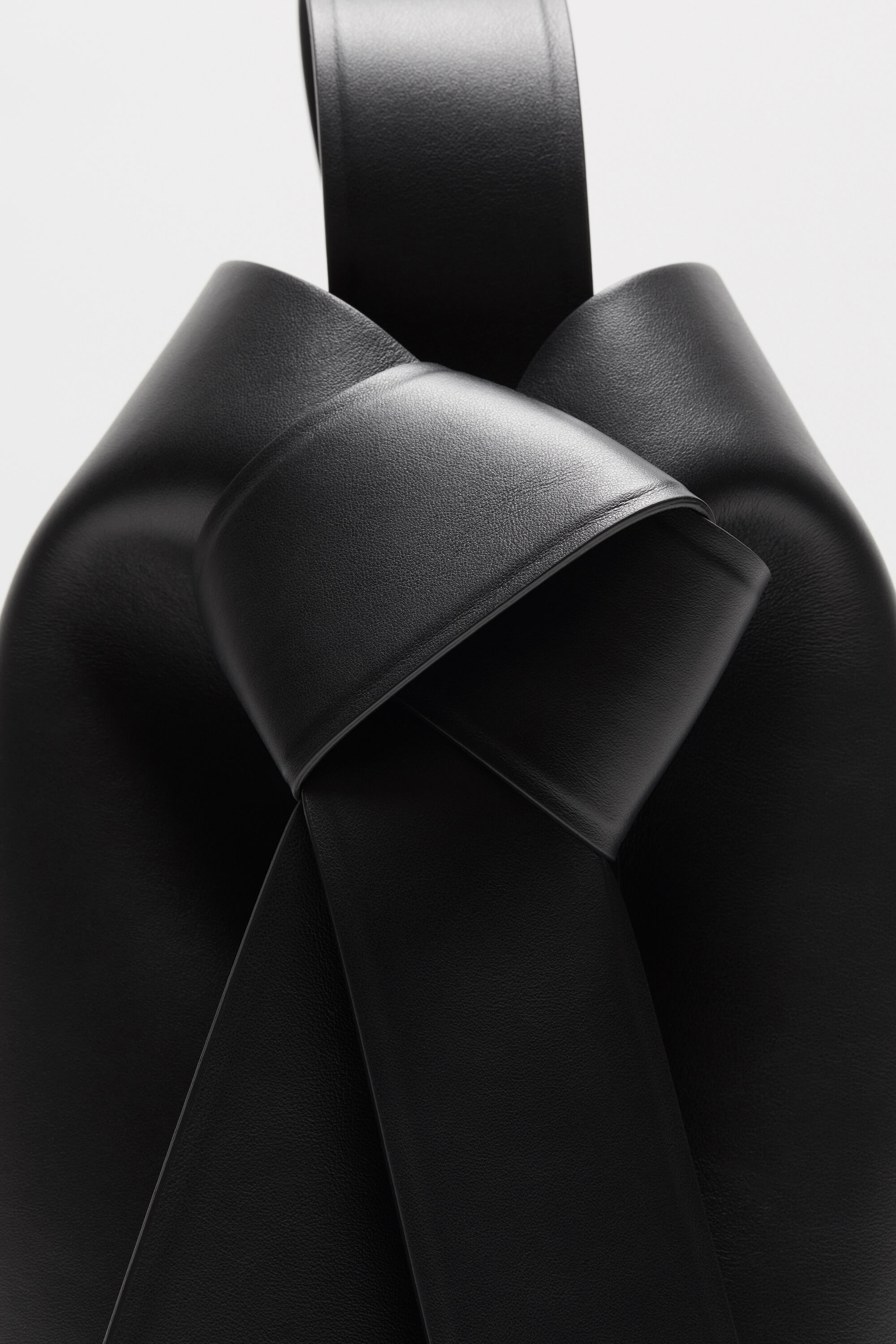 Acne Studios - Musubi midi shoulder bag - Black