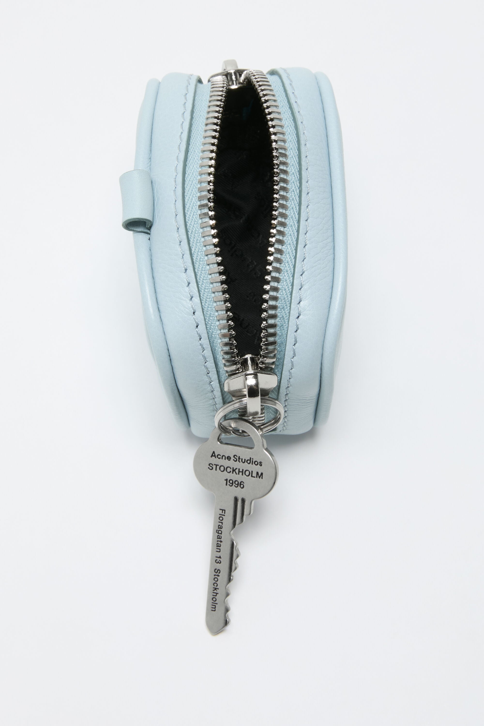 Acne Studios - Camero Clip - Dusty blue