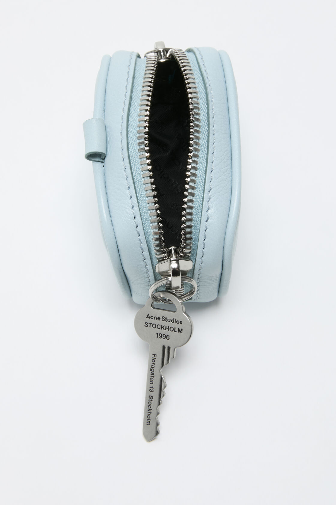 Camero Clip, Dusty blue, 2000x