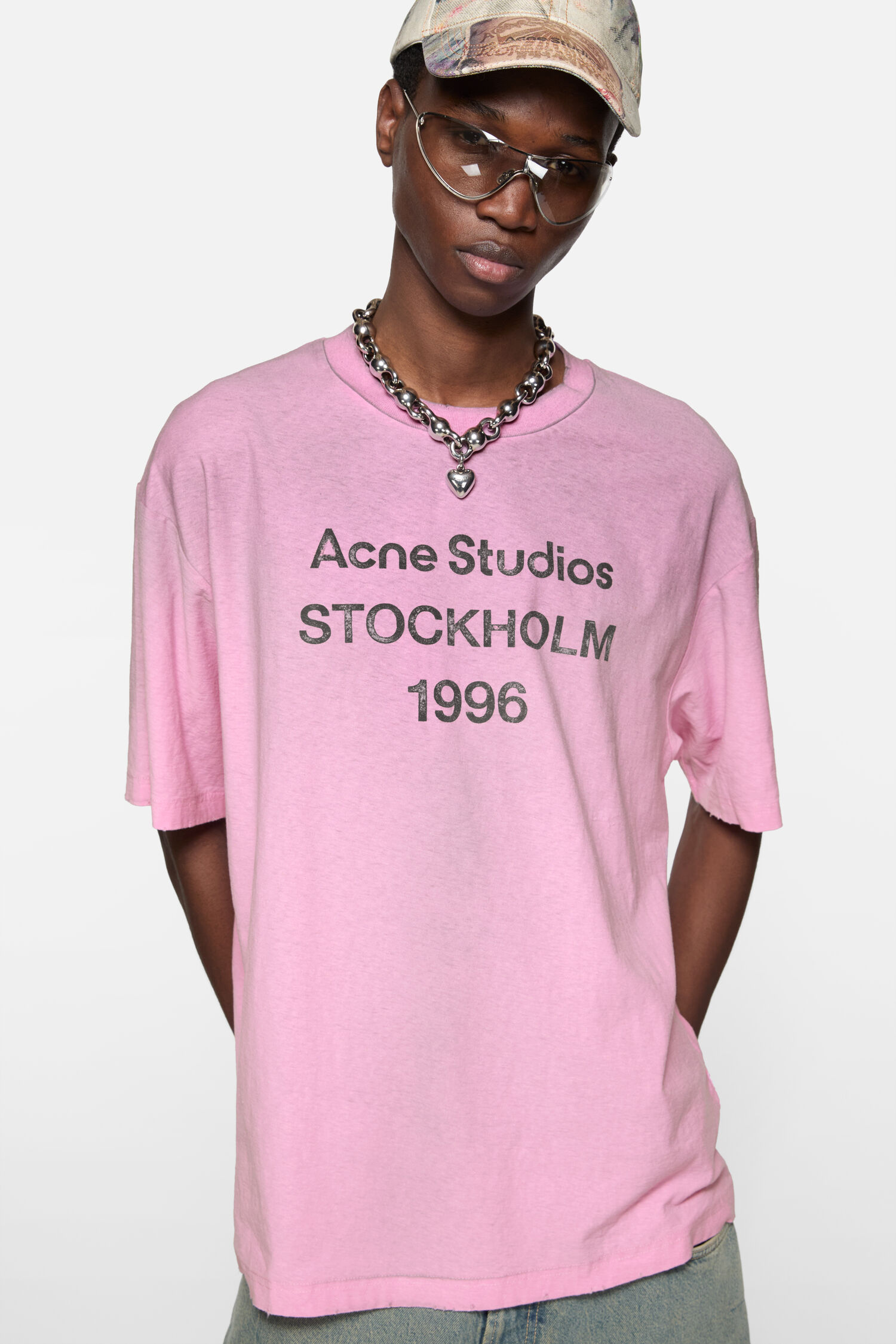 Acne Studios - Logo t-shirt - Relaxed fit - Cotton candy pink 
