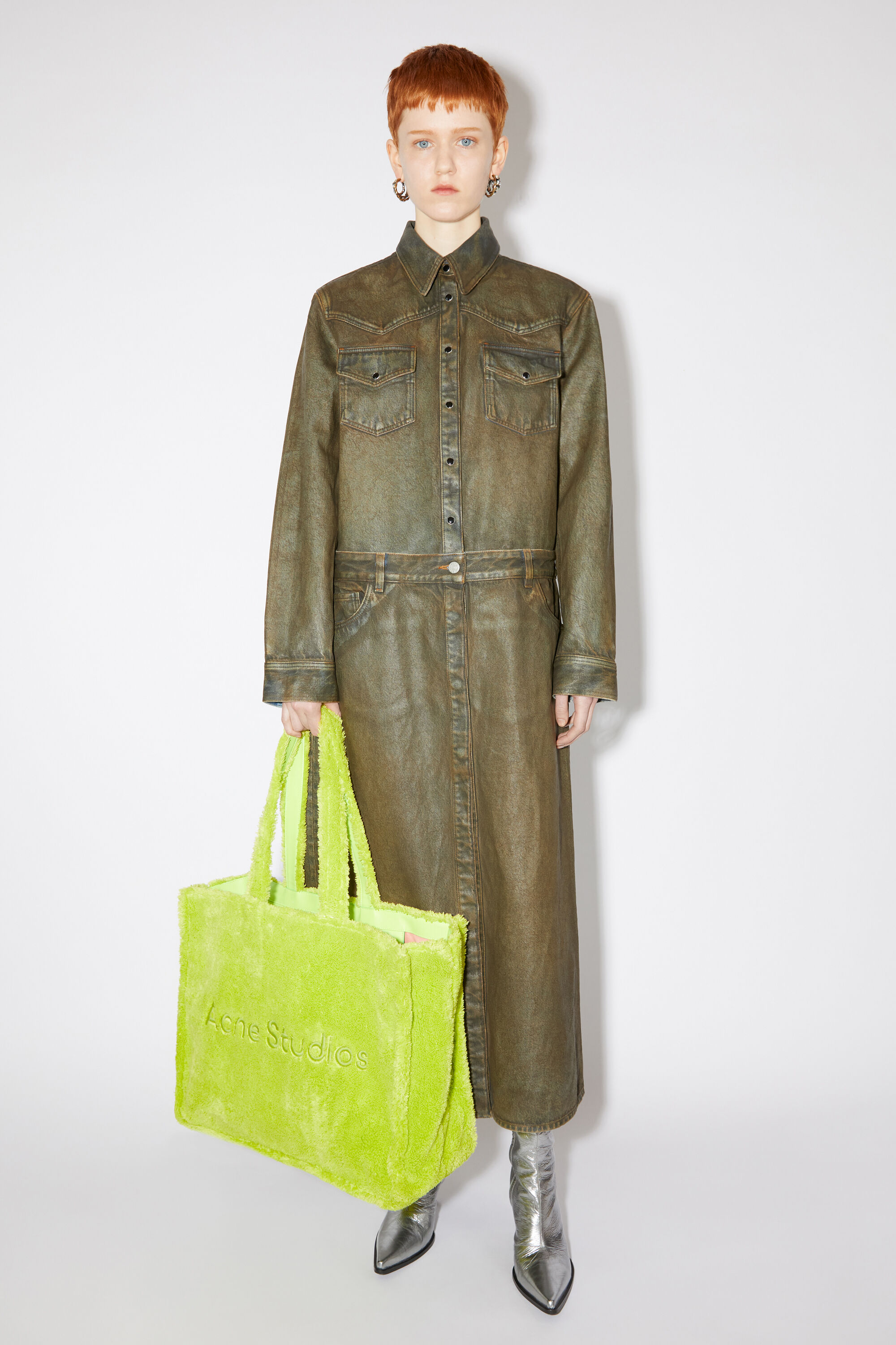 아크네 스튜디오 Acne Studios Furry logo shoulder tote bag - Lime green