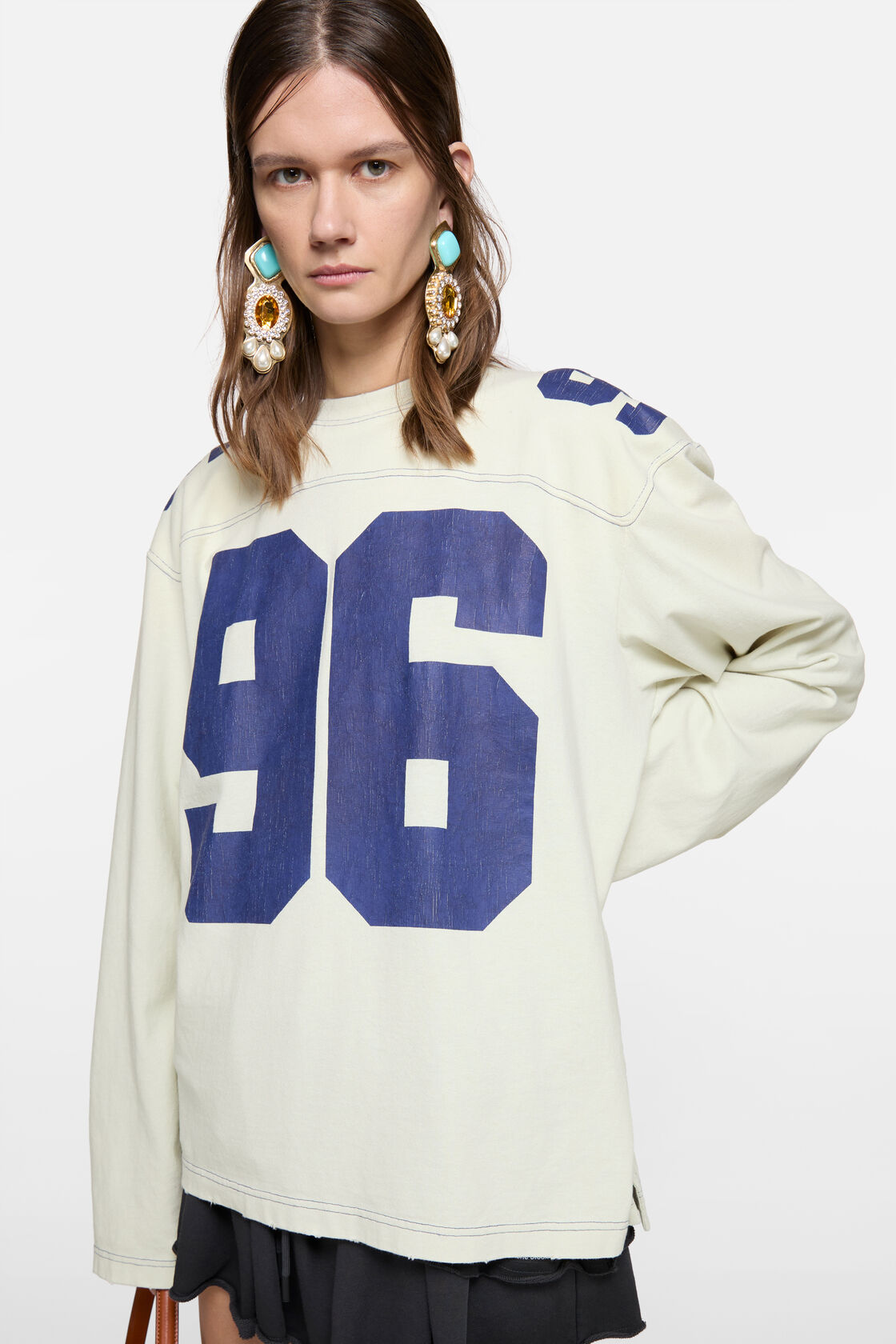 徽标运动衫风格 T 恤, 燕麦米色, 2000x