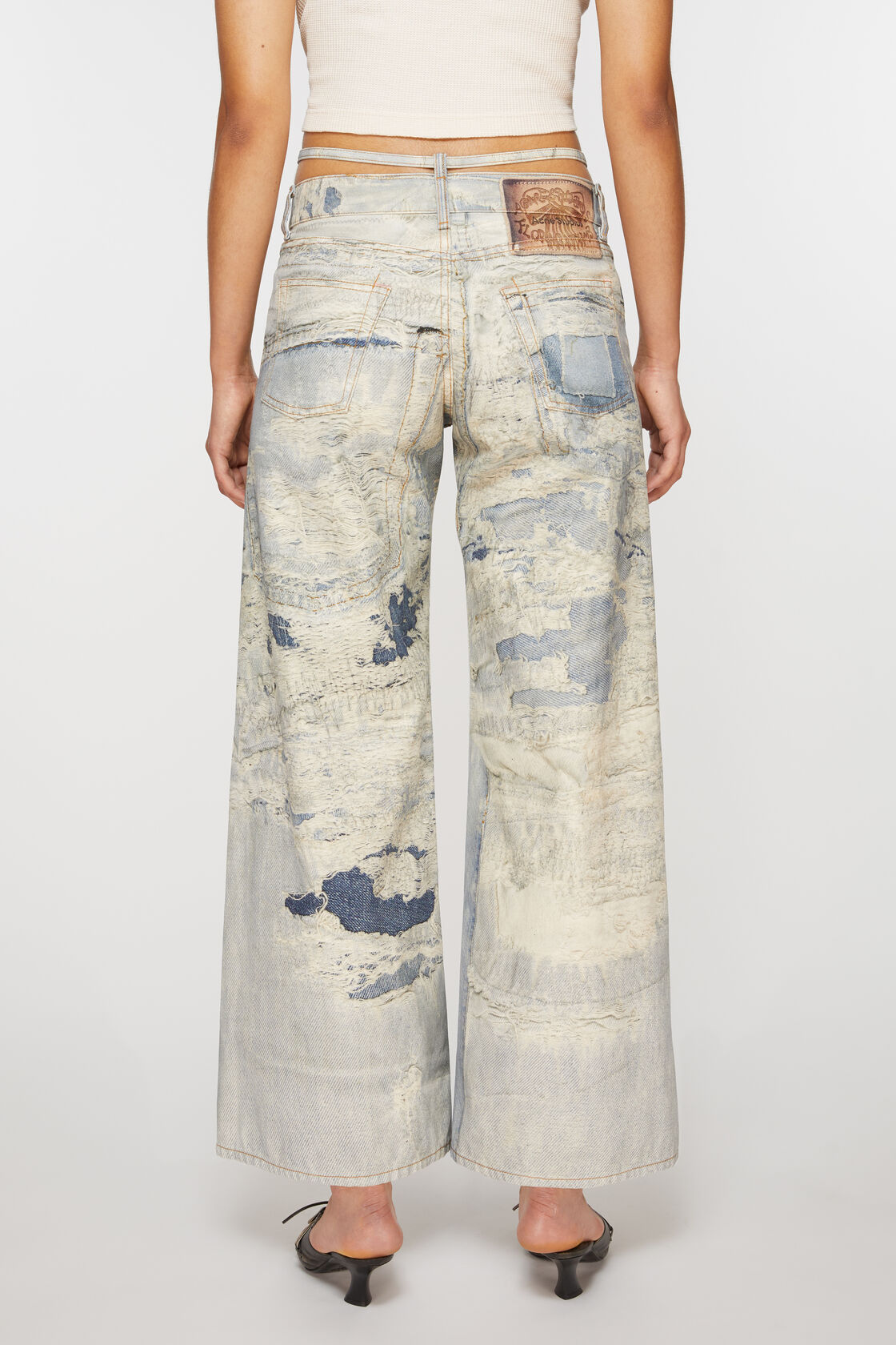 Il denim secondo Acne Studios! 77 C00052 228 C