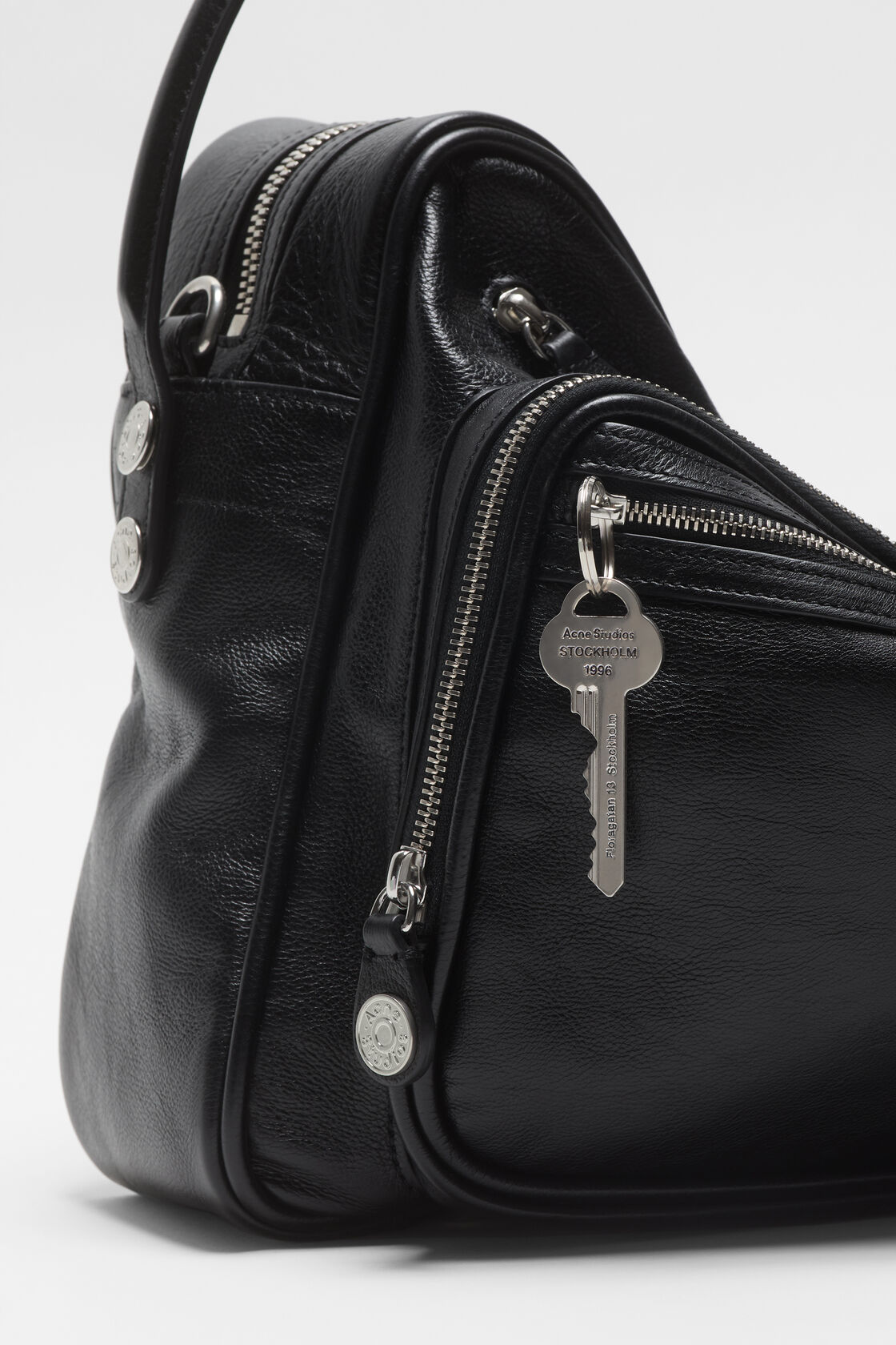 Camero Camera shoulder bag, Black, 2000x