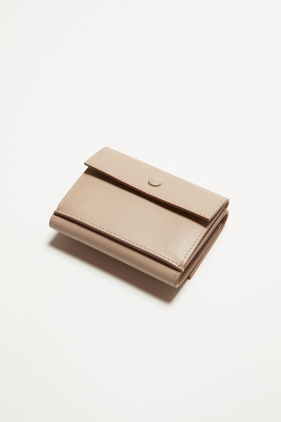 Acne Studios - Trifold leather wallet - Taupe beige