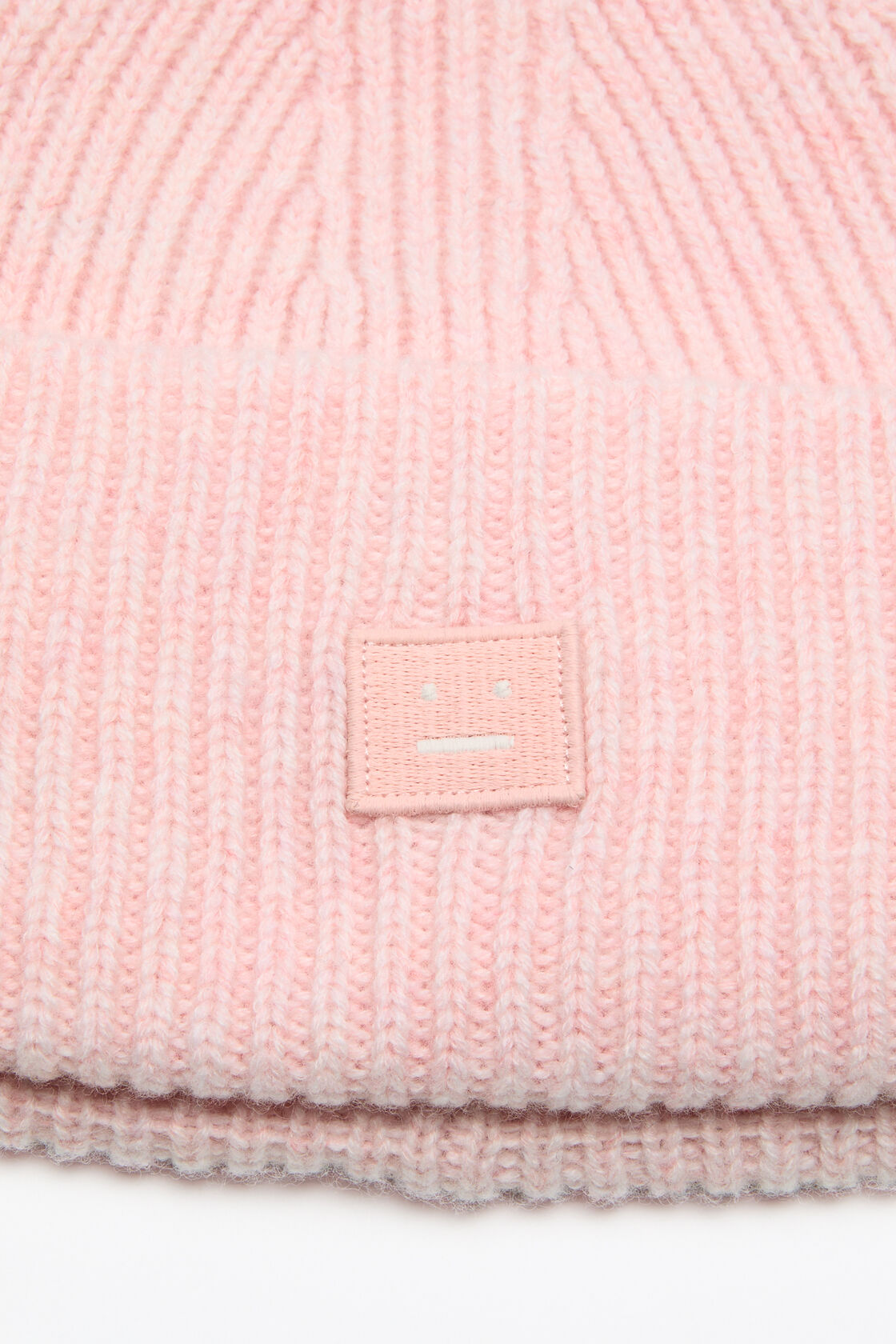 Small face logo beanie, Faded pink melange, 2000x