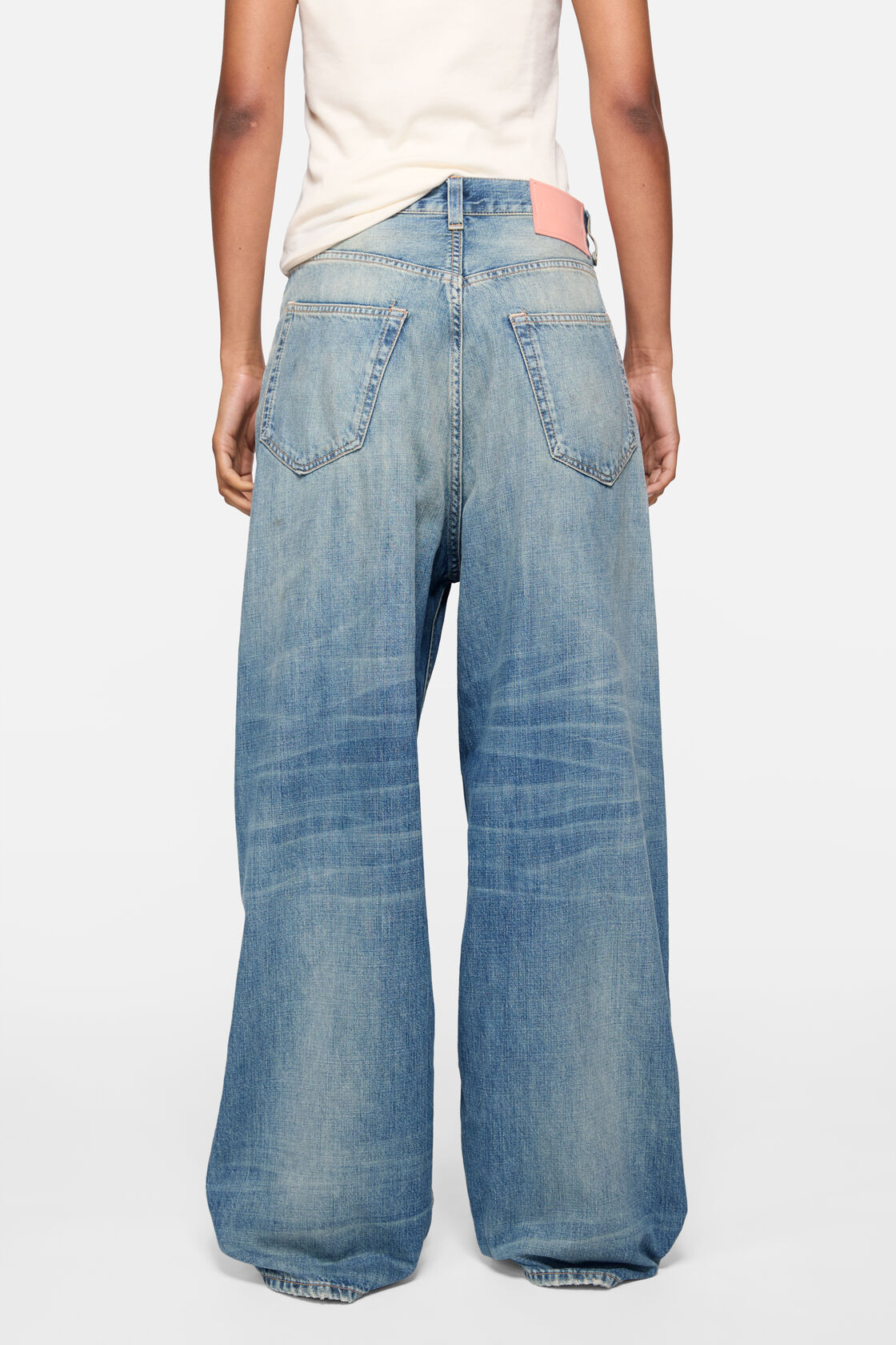 Loose fit jeans - 2023, Mid Blue, 2000x