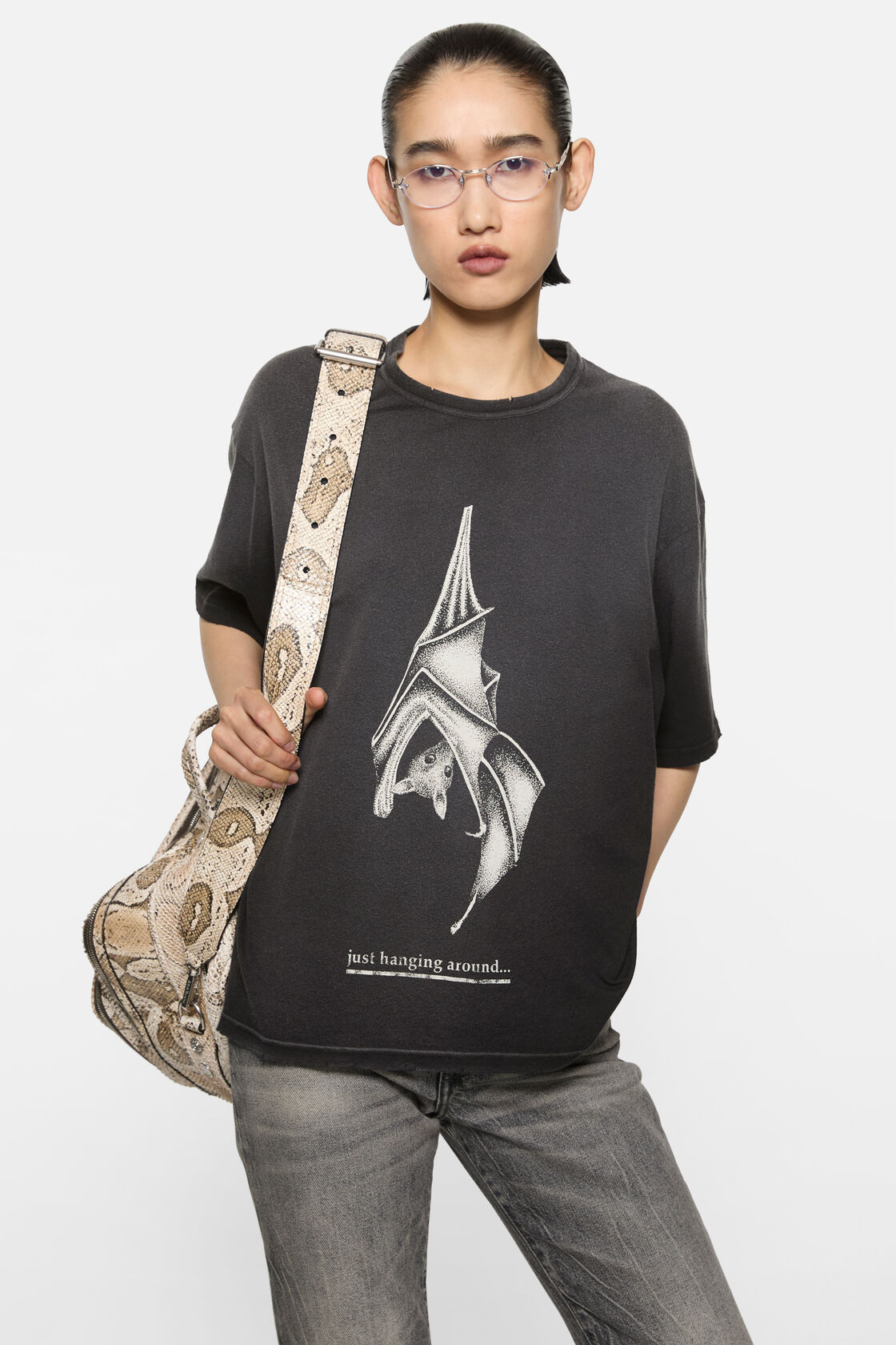 Graphic bat t-shirt, Faded black, 2000x