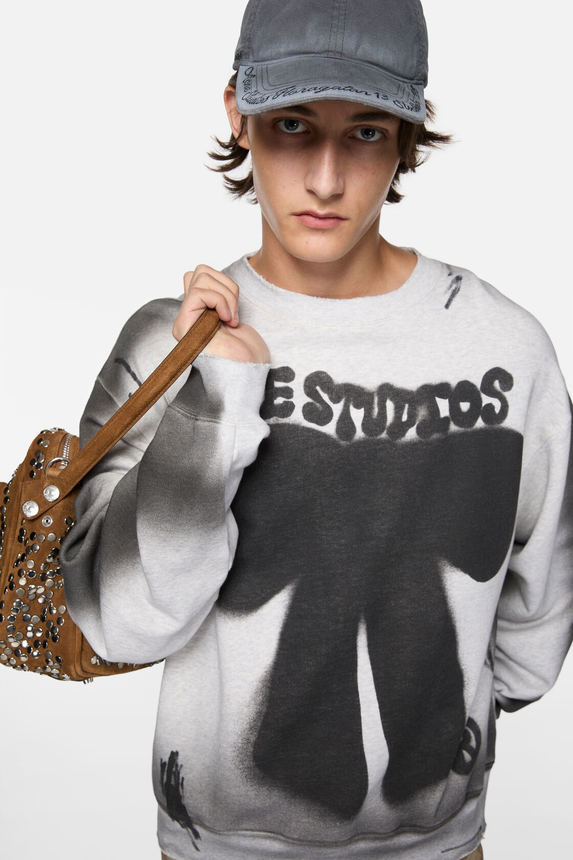 Fleece logo sweater, Pale Grey Melange, 2000x