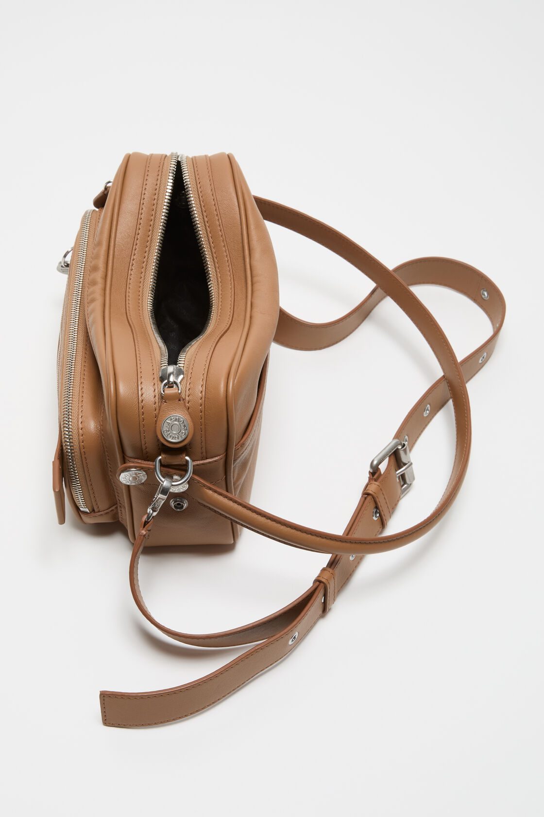 Camero Party Shoulder Bag, Caramel brown, 2000x
