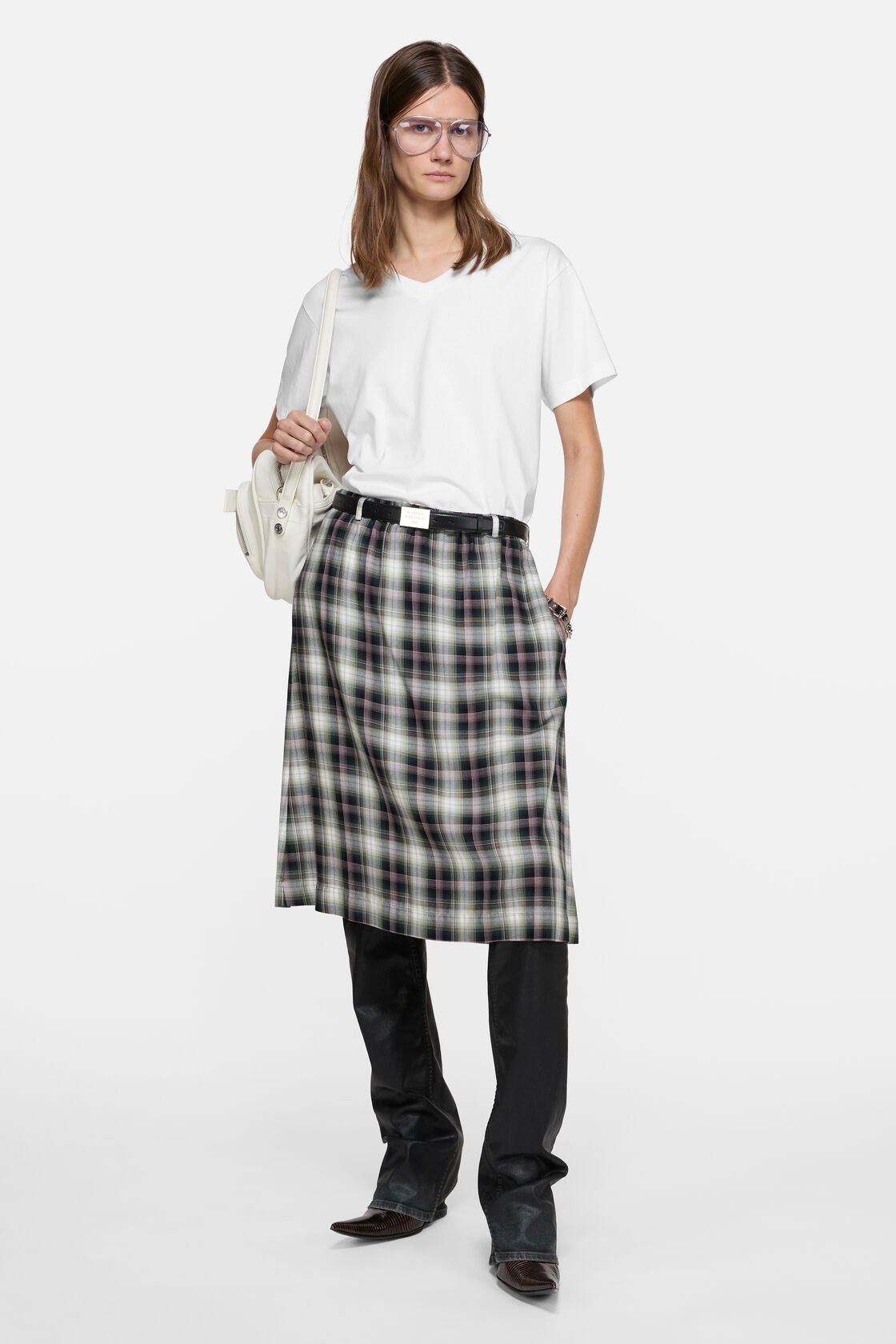 V-neck t-shirt, 閃耀白, 2000x