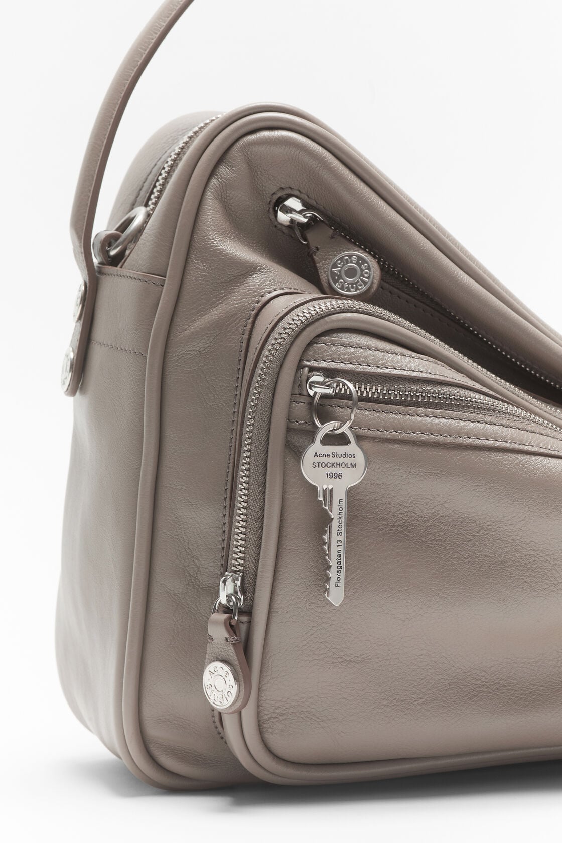 Camero Camera shoulder bag, Taupe beige, 2000x