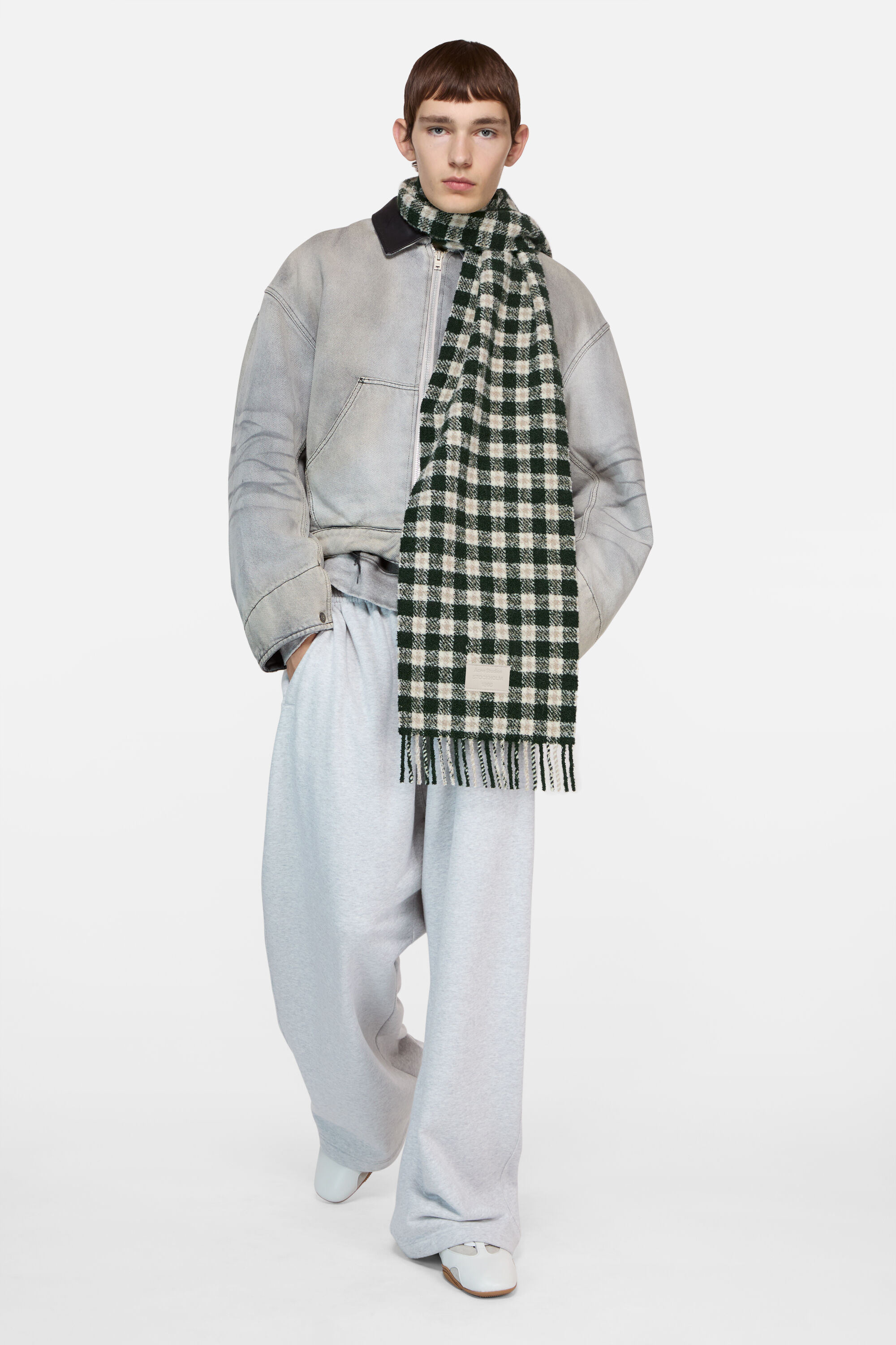 Acne Studios ウィメンズセールアイテムをショッピング
