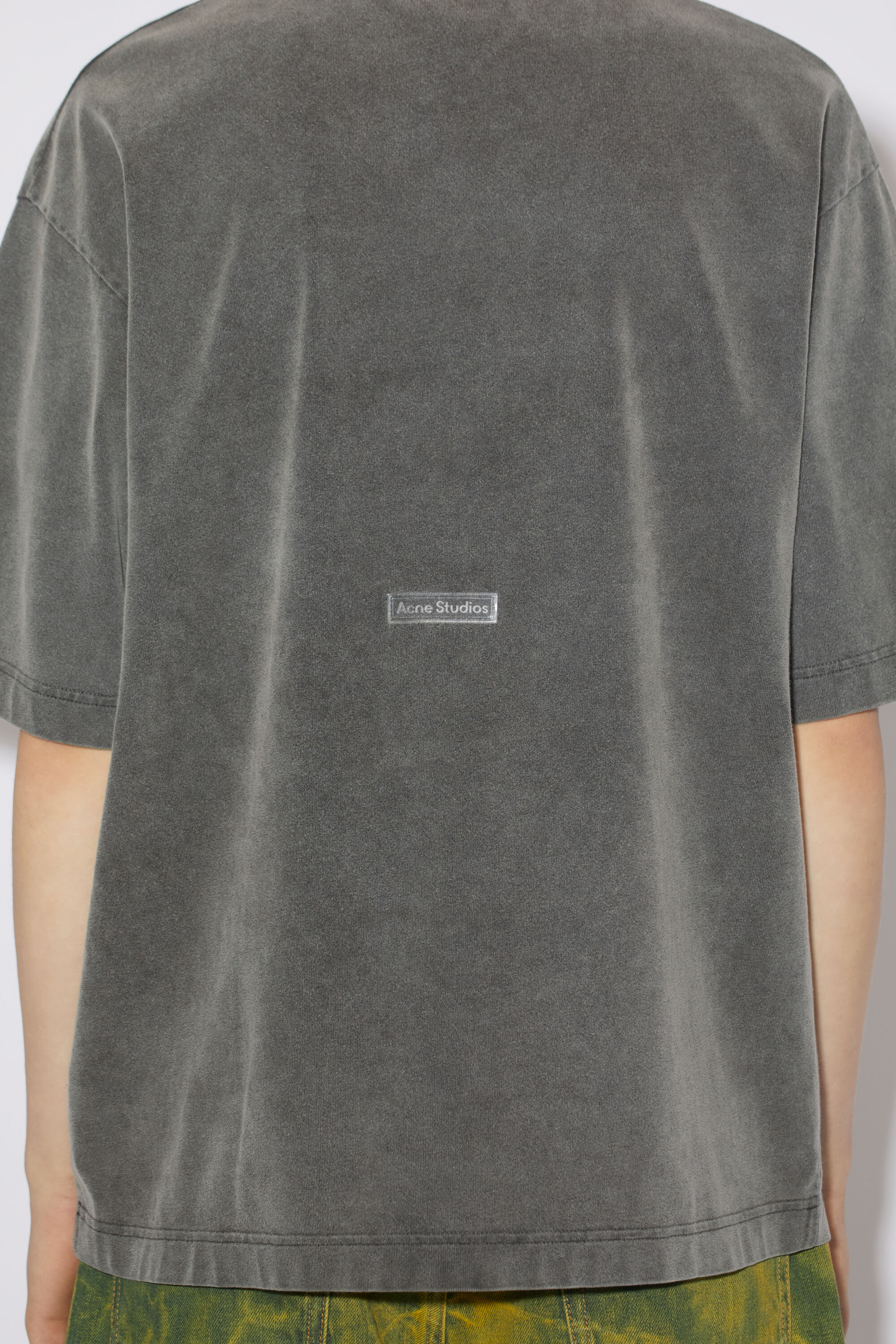 Acne Studios - Crew neck t-shirt - Relaxed fit - Faded black