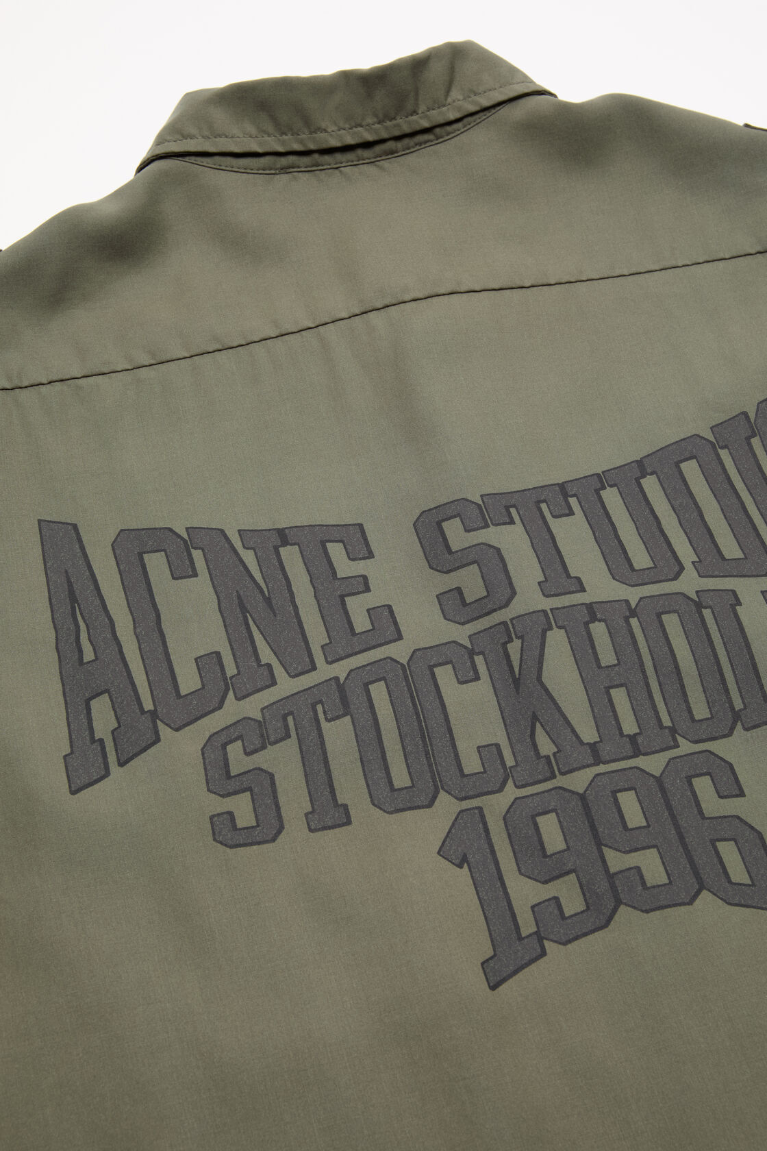 Button-up shirt with logo, Olive green, 2000x