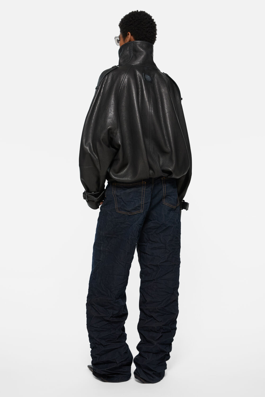 Cropped leather trench coat, Black, 2000x
