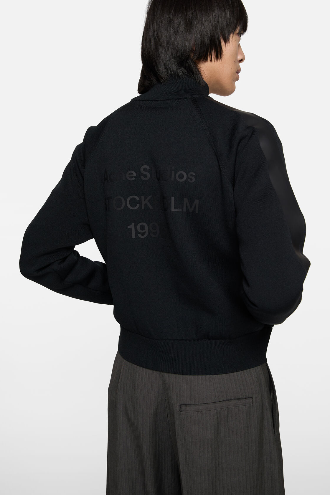 Logo zip cardigan, Black, 2000x