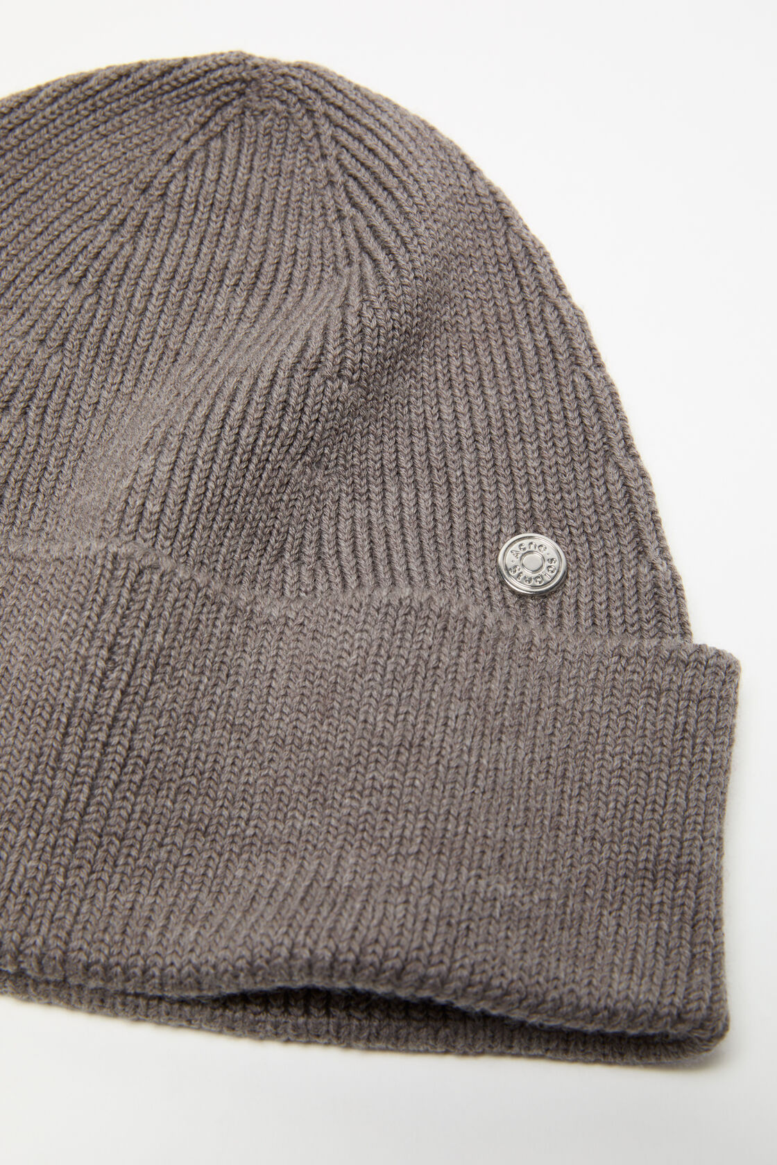 Wool beanie with rivet, Warm Grey Melange, 2000x