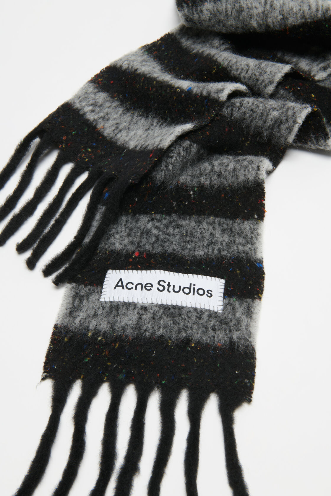 Fringed wool scarf - skinny, Black/grey, 2000x