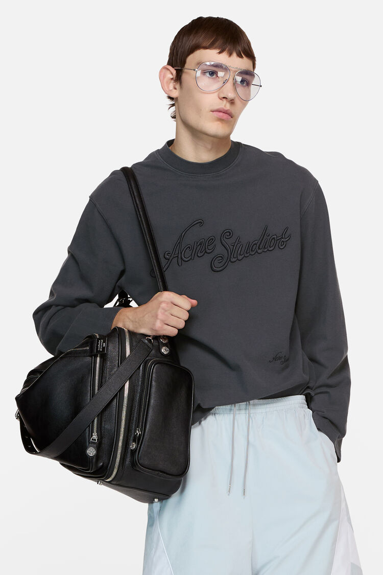 FN-UX-TSHI000248, Faded black