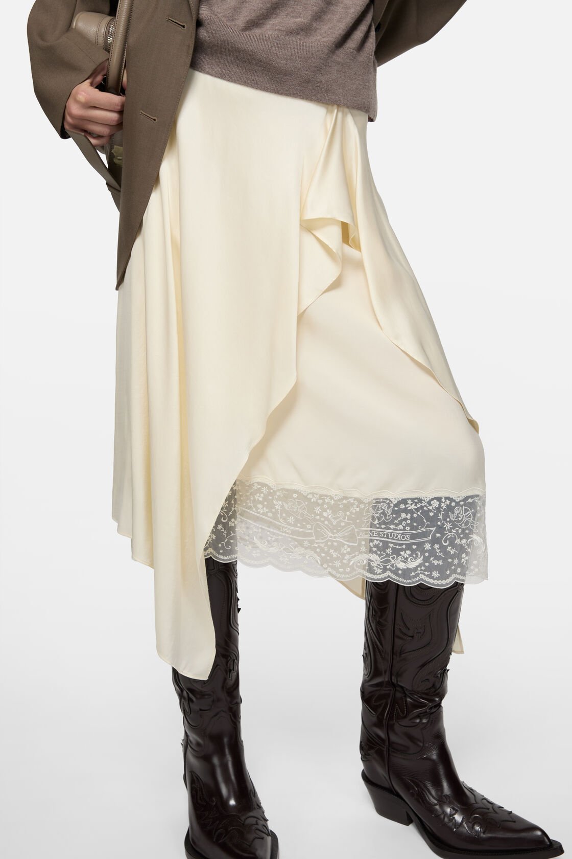 Satin skirt, Cream white, 2000x